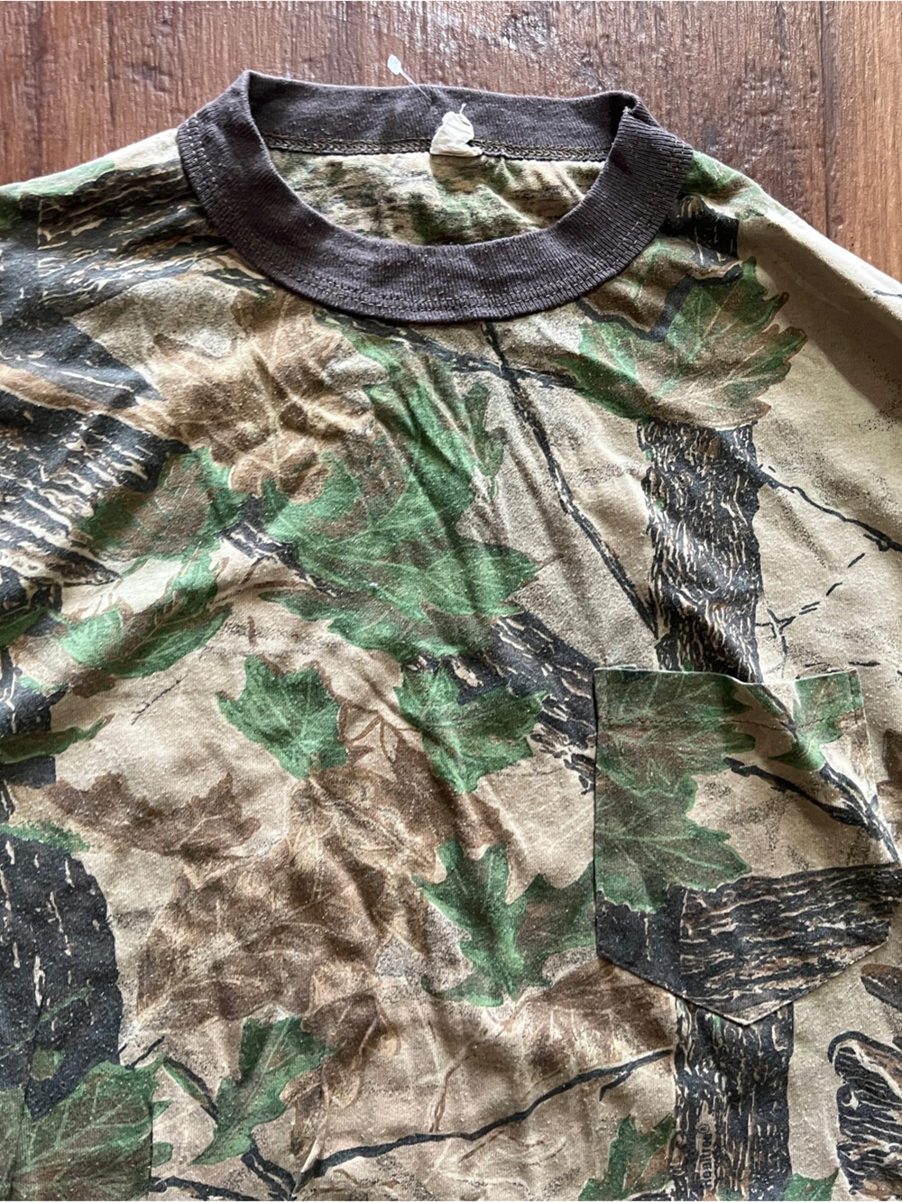 Vintage Camouflage Pocket Tee Size Small Single Stitch 90s Camo Hunting Tee